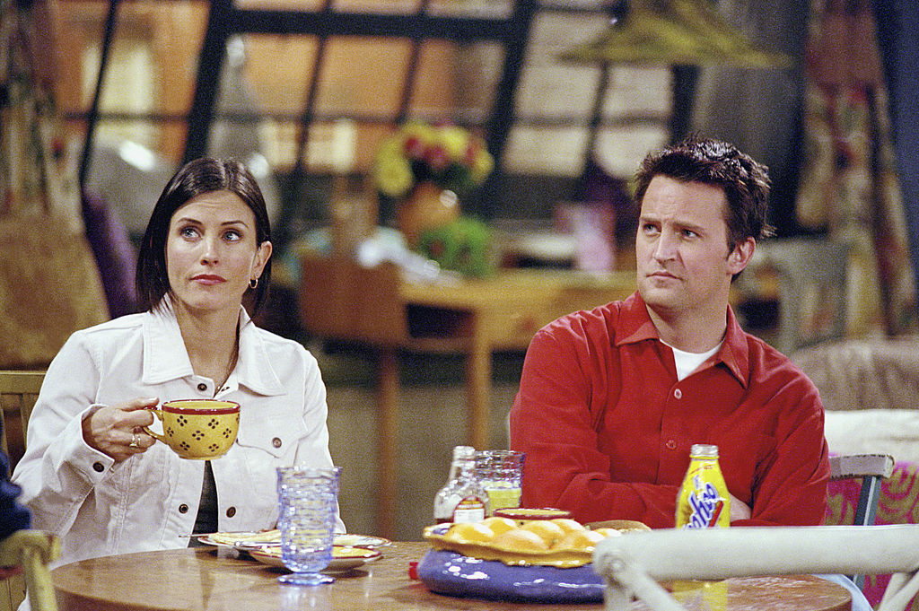 FRIENDS -- "The One with the Truth About London" Episode 16 -- Aired 2/22/2001 -- Pictured: (l-r) Courteney Cox as Monica Geller, Matthew Perry as Chandler Bing  (Photo by NBCU Photo Bank/NBCUniversal via Getty Images via Getty Images)